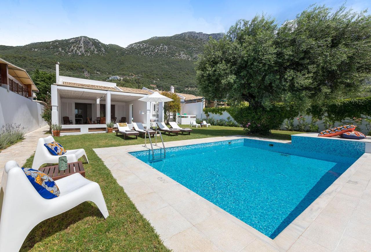 Villa Piedra Del Mar Beachfront By Villa2Be Barbati Zewnętrze zdjęcie